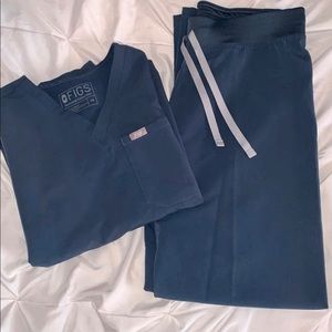 FIGS Dark Harbor Catarina Scrub Top. RARE!